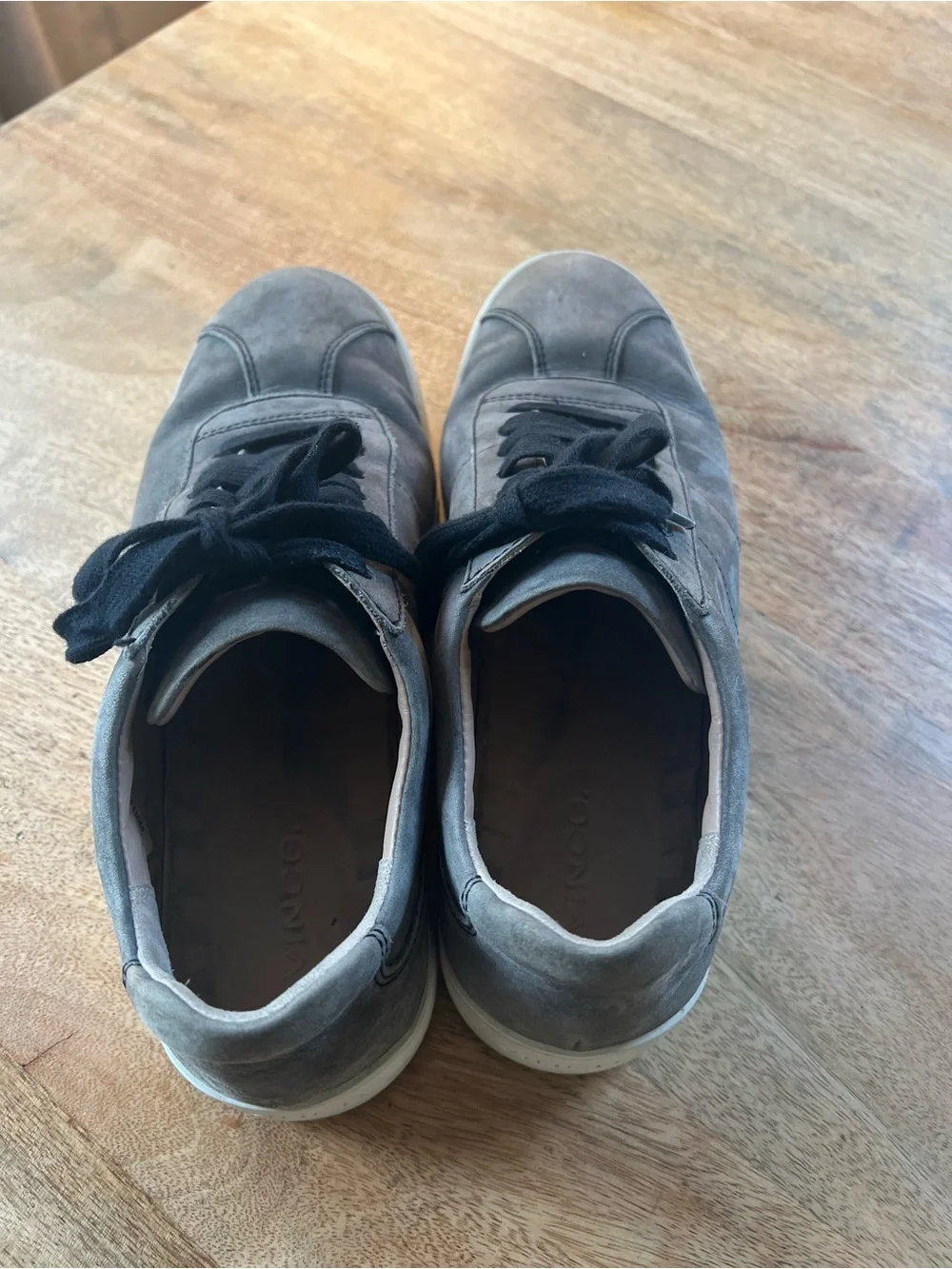 Vince Men's Grey Suede Casual Sneakers - Comfortable Low-Top Shoes size 8.5